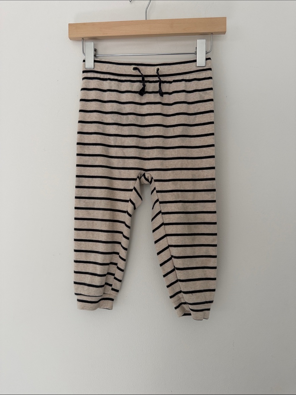 H&M Striped Beige and Black Kids Jersey Jogger Pants size 2 Years